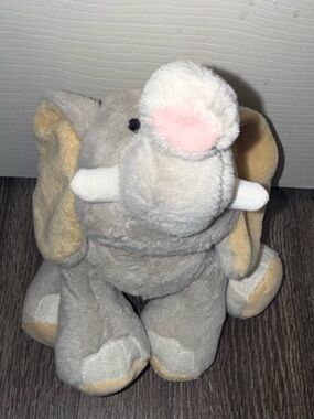 Ganz Webkinz Velvety Elephant (model number HM167)